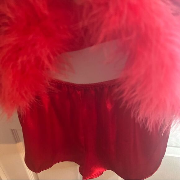 In Bloom Jonquil Nayeli Marabou Feather Trim Satin Camisole Shorts Pajamas M NWT - Picture 8 of 12